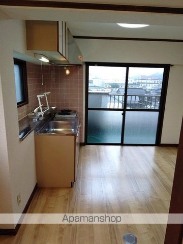 波田マンションの内装写真