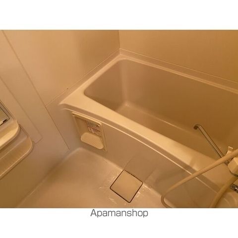 ビストロシェモア月寒の内装写真