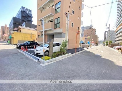 コリドールＬｉｖｅ[1LDK/32.6m2]の駐車場