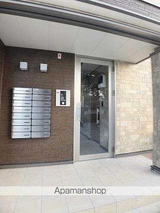 エクセロン[1K/26.09m2]のエントランス