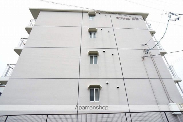 マンション中瀬の外観写真
