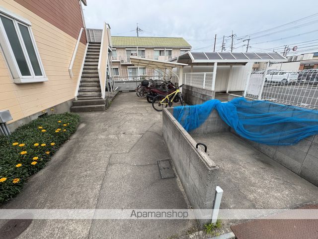 リバティパレスの玄関写真