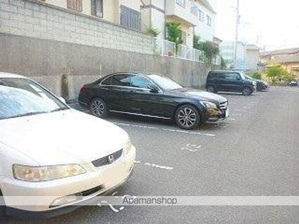 レオパレスアセイタール[1K/23.18m2]の駐車場
