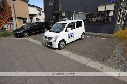 シーシャインⅢ[1R/17.35m2]の駐車場1
