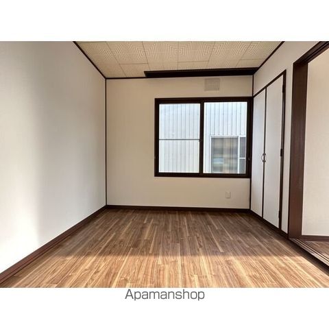 札幌市東区 2階建 築34年の内装写真