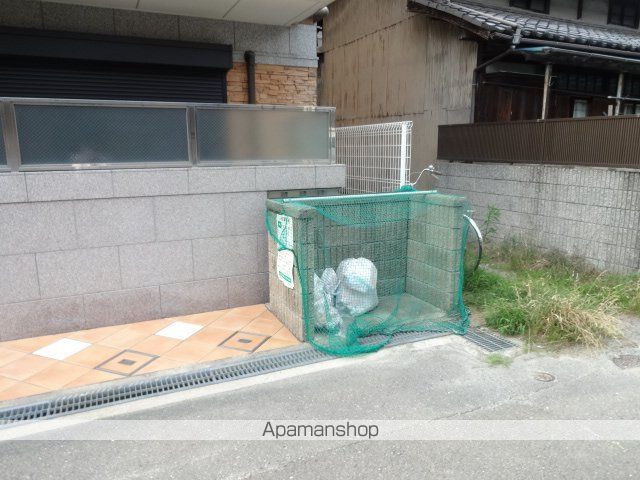 マンション桃の外観写真