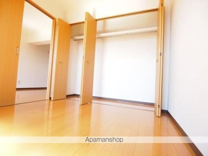 メイプルコート[1LDK/41.5m2]の収納