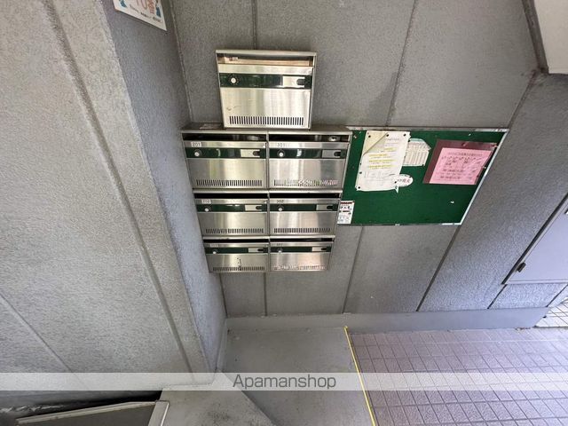 ダリヤハイツの玄関写真