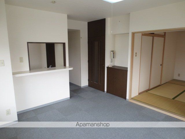 オリンピア南9条マンションの内装写真