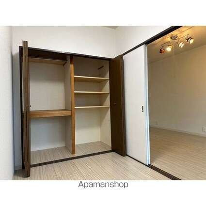 ＸーＯＶＥＲ２１覚王山[1LDK/33.39m2]の収納