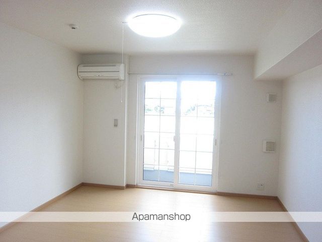バリオンの内装写真