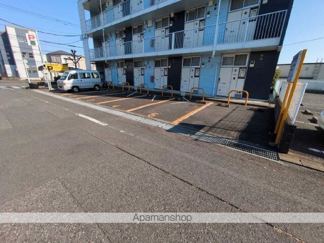 レオパレスルミエール野上[1K/20.28m2]の駐車場