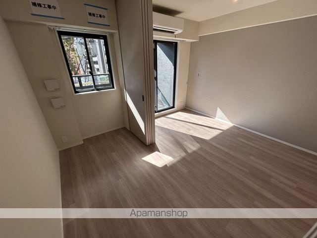 コンフォリア新大阪宮原Qの内装写真