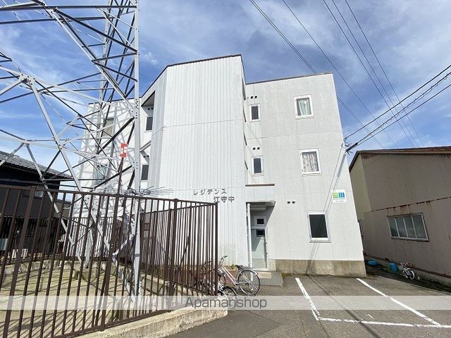 レジデンス江守中の外観写真