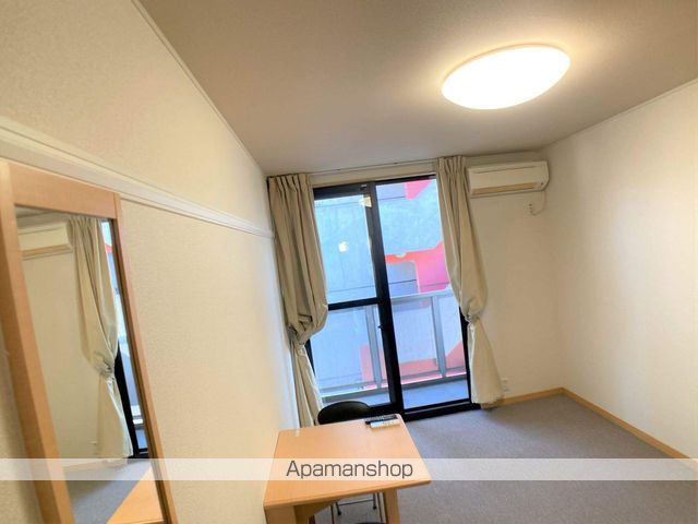 レオパレスコンパル唐湊 弐番館の内装写真