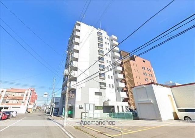 大通南8マンションの外観写真
