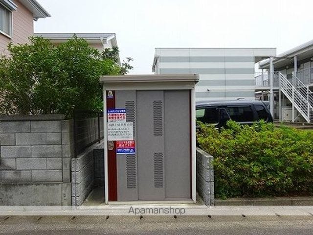 レオパレスクレール鳴門の玄関写真