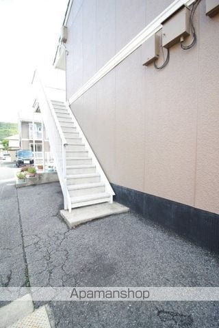 アブニールつしまB棟の玄関写真