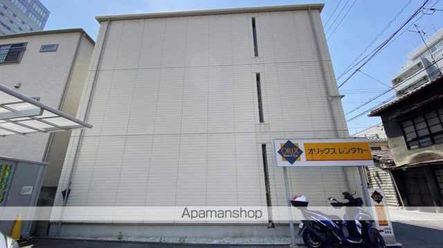 シロッコ西口の外観写真