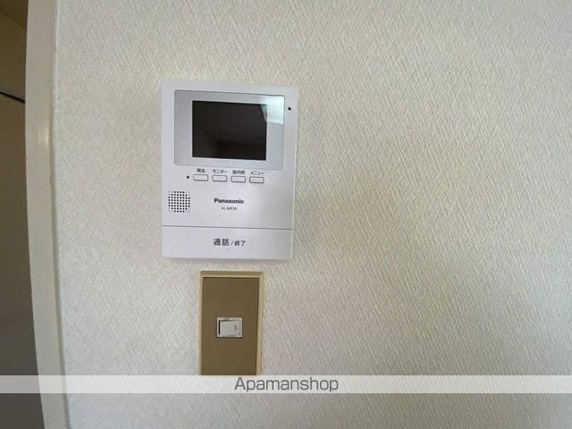 クリスタルハイツの内装写真