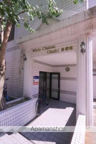 ホワイトシャトー大橋参番館の玄関写真