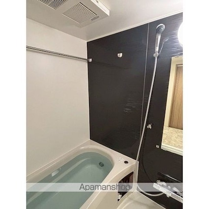 ウェルスクエア西新宿五丁目[2LDK/41.81m2]のバス