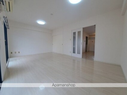 ＫＢコート本町２[1DK/44m2]の内装5