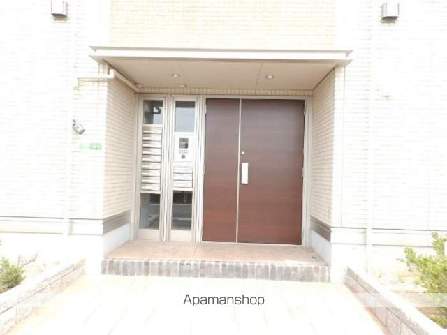 コンフォール コートの玄関写真