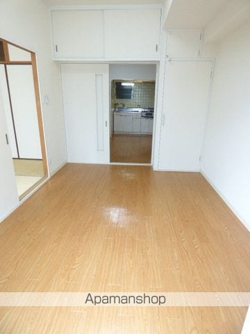 ウエスト・ヒル緑地の内装写真