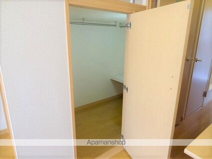 レオパレスアルブルヴィラージュ[1K/19.87m2]の収納