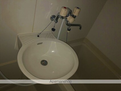 レオパレスＯＫＥＹＡ[1K/28.02m2]の洗面所2