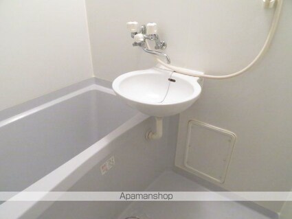 グリーンヒル北仙台[1K/24m2]のバス