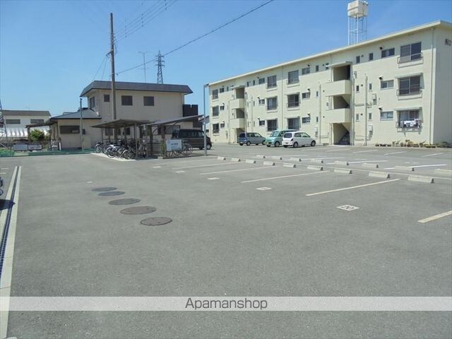 ウエストゲート[2LDK/58.37m2]の駐車場2
