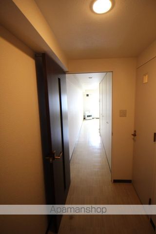 EーONEの内装写真