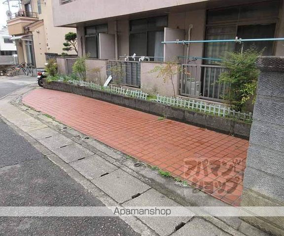 甲ノ辻マンションの外観写真