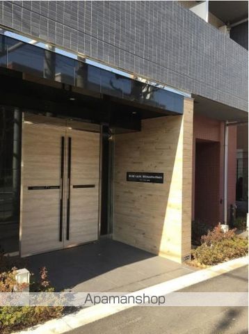スパシエヴァロル品川荏原の玄関写真