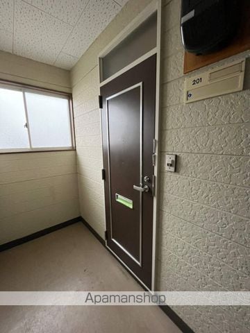 フラットSの玄関写真