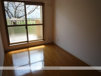 ベルヴィ栗東[1LDK/38m2]のリビング・居間