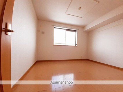 カーサ　フェリーチェ　Ｔ[2LDK/59.88m2]のリビング・居間2