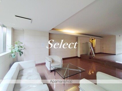 コスモシティ横浜石川町[1LDK/32.7m2]のロビー