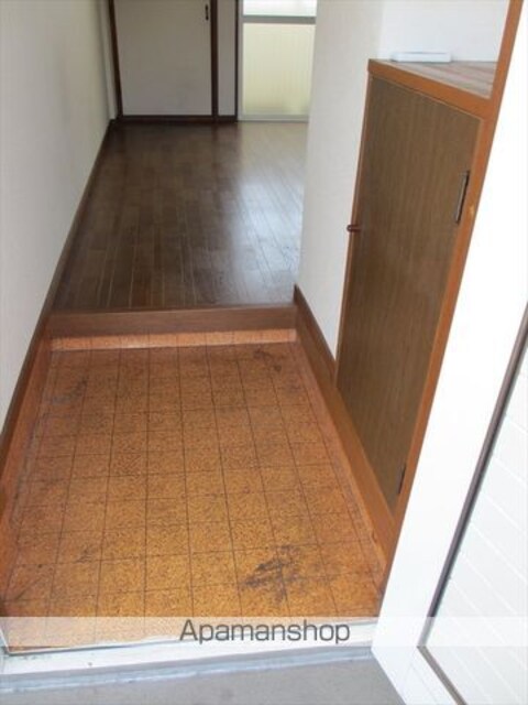 フォレストコート和歌浦東[1R/18m2]の玄関