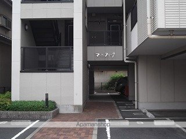 マニフィークの玄関写真