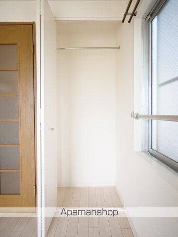 グランシャリオ津高弐番館の内装写真