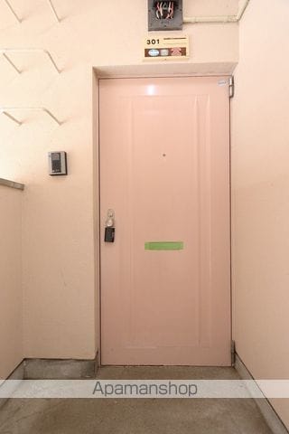 オークフィールド新浜の玄関写真