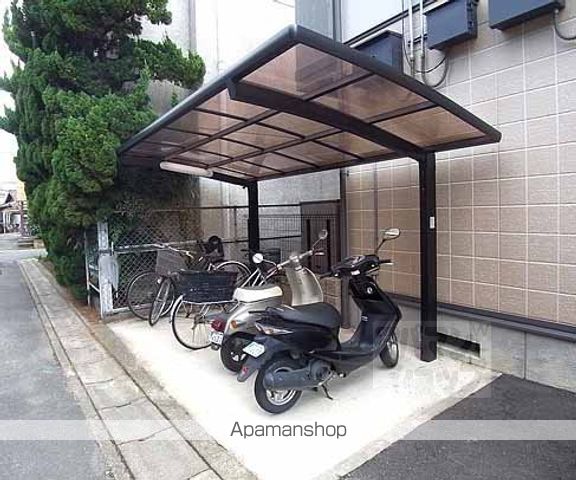 ブランシェ御陵IIの外観写真