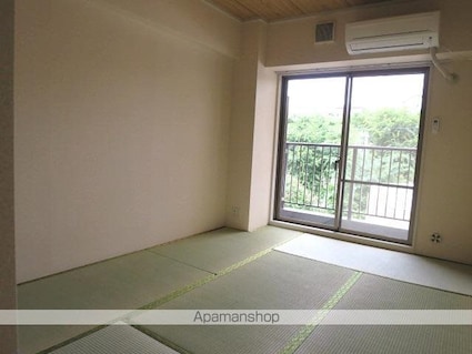 プリヴェ南万騎が原[3LDK/85.8m2]のリビング・居間2