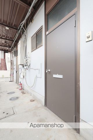 宮城アパートの玄関写真