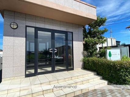 グランディール・Ｓ[2LDK/57.08m2]のエントランス