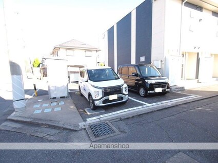 レオネクストミレニアム　Ｔ[1K/30m2]の駐車場