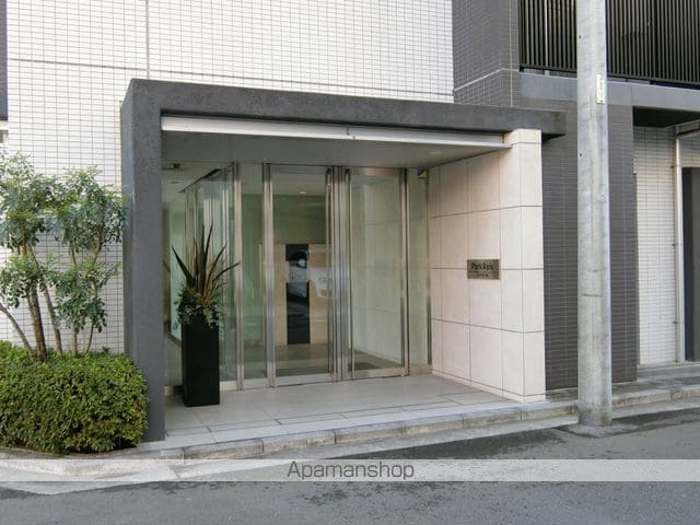 パークアクシス横浜反町公園の外観写真